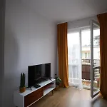 Apartamencik Przy Tezni W Konstancinie * 콘스탄친-예지오르나