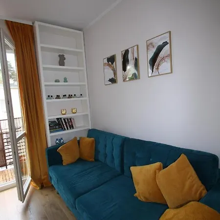 Apartamencik Przy Tezni W Konstancinie * Konstancin-Jeziorna