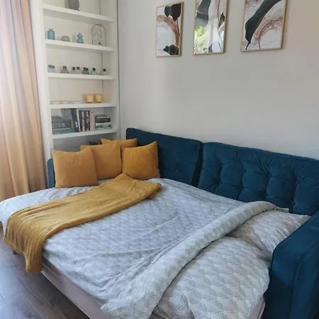 Apartamencik Przy Tezni W Konstancinie * Konstancin-Jeziorna