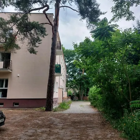 Apartamencik Przy Tezni W Konstancinie Appartamento