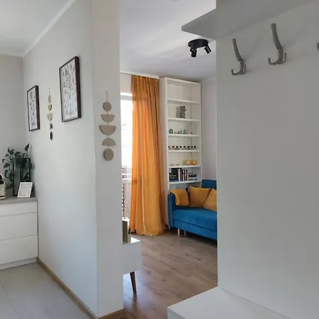 Apartamencik Przy Tezni W Konstancinie Apartment